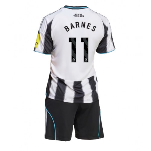 Stroje piłkarskie Newcastle United Harvey Barnes #11 Koszulka Podstawowej dla dzieci 2025-26 Krótki Rękaw (+ szorty)